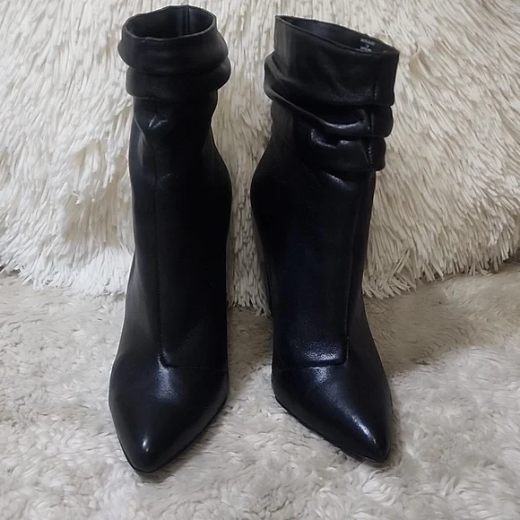 Steve Madden Black Ankle Boots - Picture 6 of 13